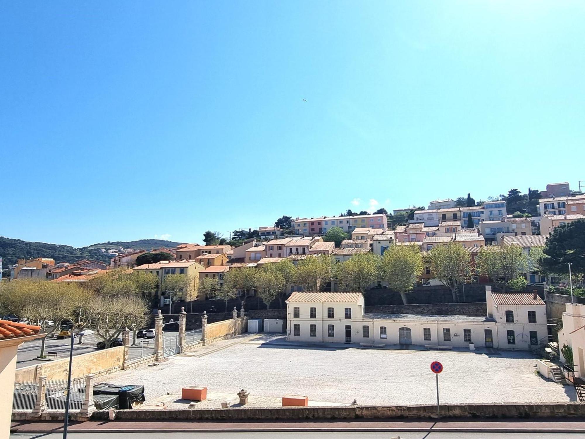 פור-ונדרה Appartement En Duplex 4 Couchages Au Coeur De Port-Vendres, Face A La Place De L'Obelisque - Fr-1-309-337 מראה חיצוני תמונה